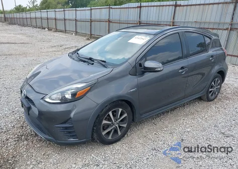 2018 Toyota Prius C из США, поврежденный, VIN JTDKDTB36J1606016